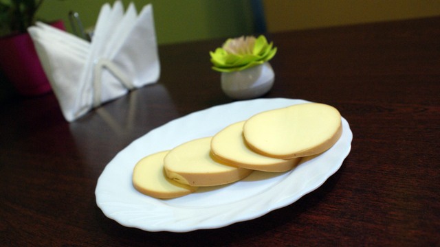 Россельхознадзор запретил ввозить сыр нескольких белорусских производителей 