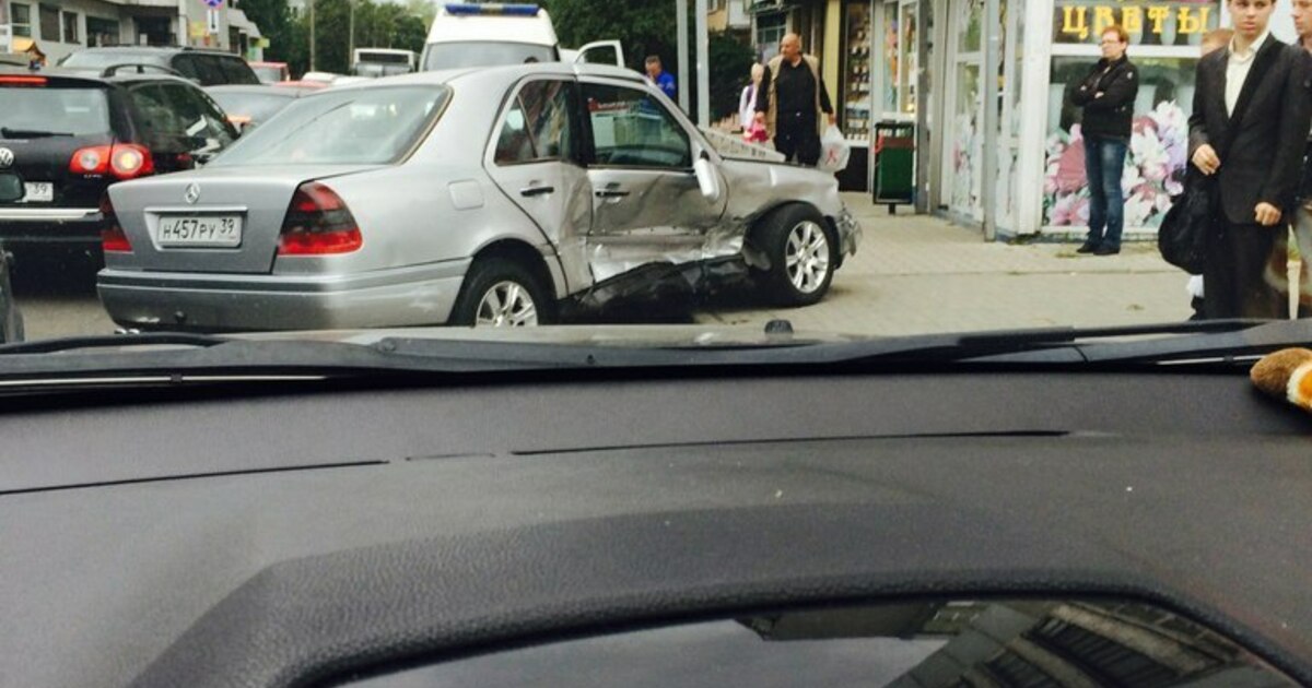 В саратове угнали машину