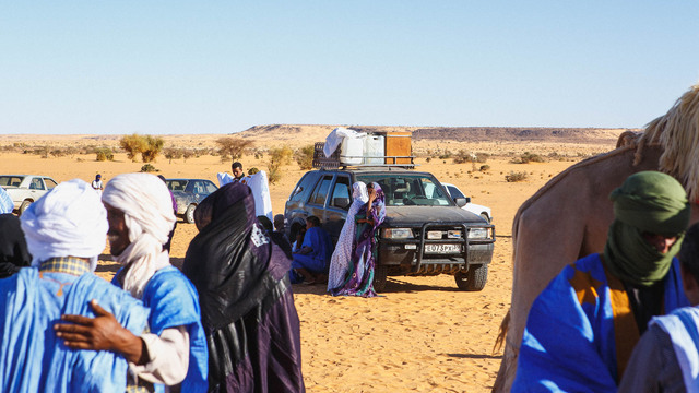На машине из Калининграда в Африку — 5: во что играют в пустыне и когда можно расцеловать верблюда 
