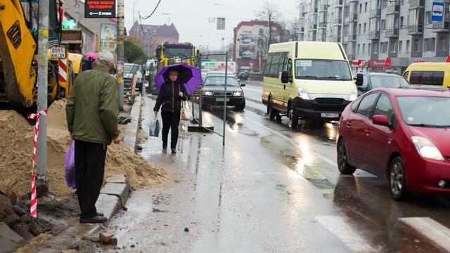 Эксперт: Плитку на калининградских улицах кладут с нарушением стандартов