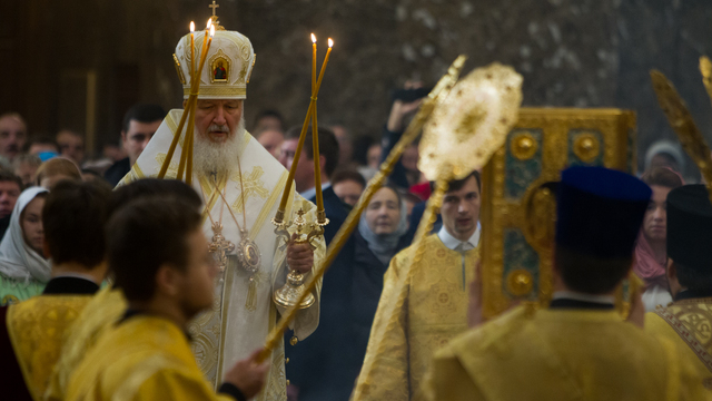 Патриарх Кирилл подписал прошение о запрете абортов в России