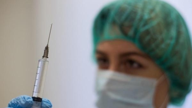 Калининградский минздрав закупит 12,5 тысяч доз противоклещевой вакцины