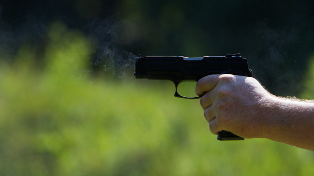Мужчину, стрелявшего из боевого пистолета в Светлогорске, подозревают в покушении на убийство