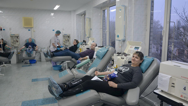 За пять дней донорского марафона калининградцы сдали 183 литра крови