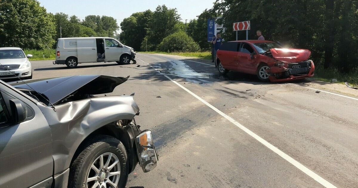 Фото аварий автомобилей на трассе