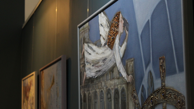 В Музее искусств открылась персональная выставка калининградской художницы Нины Крымовой