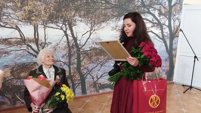 В Пионерском ветеран труда Валентина Ульшина отметила 100-летний юбилей