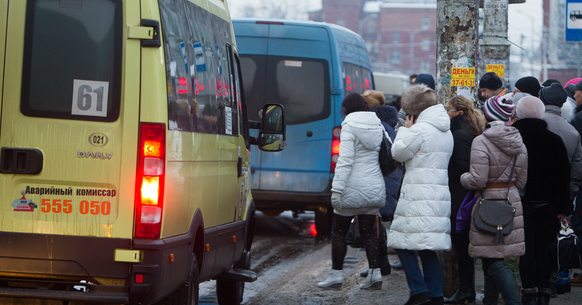 В Калининграде пассажиры выставили из маршрутки девушку, которая ...