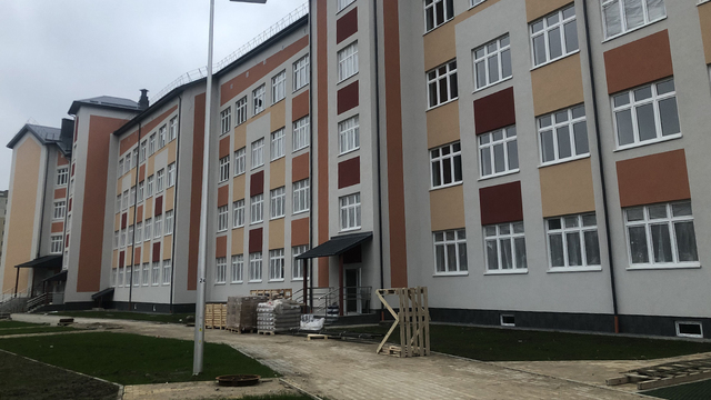 Власти: в школу на Артиллерийской скоро можно будет завозить оборудование