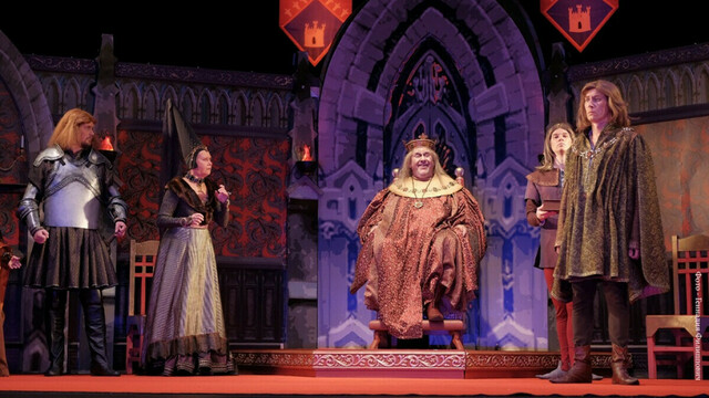 Исторические костюмы и масштабные декорации: в калининградском драмтеатре покажут спектакль "Королевская свадьба"