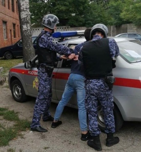 Во дворе на улице Серпуховской избили калининградца - Новости Калининграда | Фото: пресс-служба управления Росгвардии по Калининградской области Во дворе на улице Серпуховской избили калининградца - Новости Калининграда | Фото: пресс-служба управления Росгвардии по Калининградской области