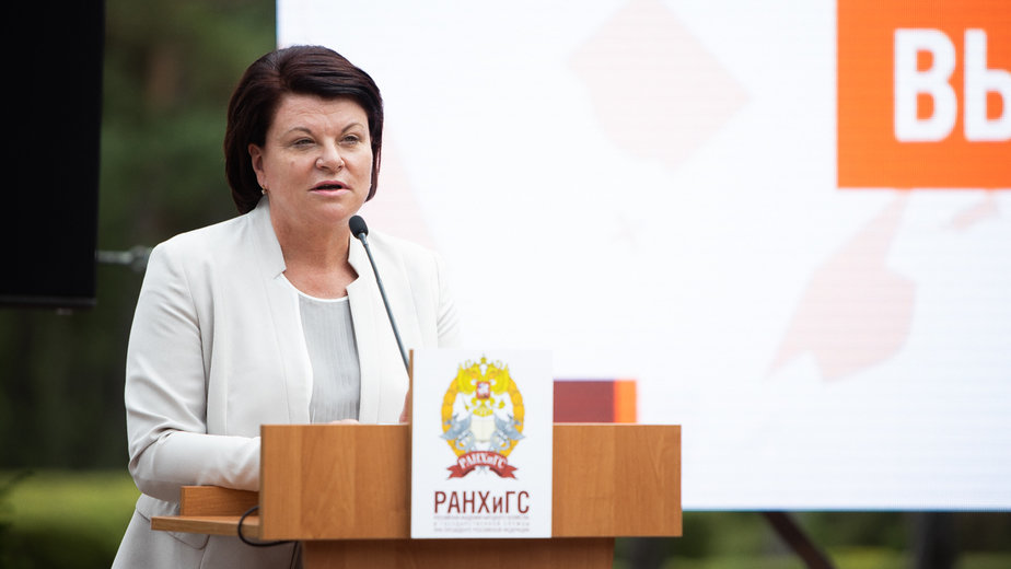 Калининградским выпускникам впервые вручили дипломы в Государственной резиденции «Янтарь» - Новости Калининграда | Фото: Александр Подгорчук Калининградским выпускникам впервые вручили дипломы в Государственной резиденции «Янтарь» - Новости Калининграда | Фото: Александр Подгорчук