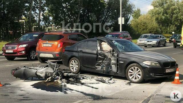 На Невского мотоциклист погиб в аварии с BMW (фото, видео)