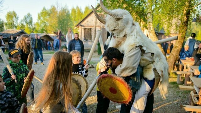 Провести день с викингами: поселение Кауп приглашает на средневековый праздник для всей семьи